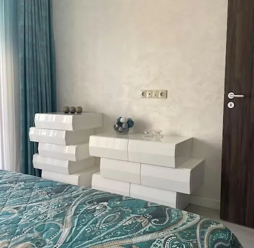 сити парк с паркомясто Apartamento Varna