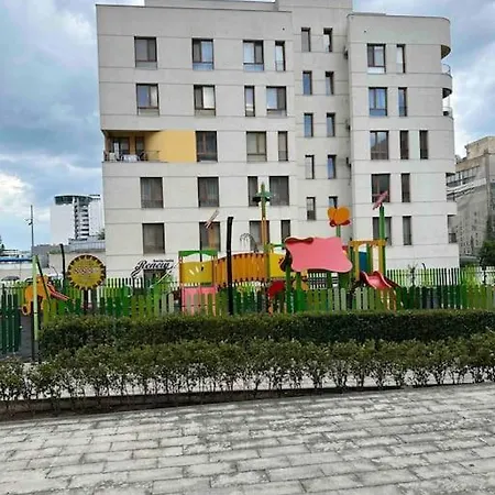 сити парк с паркомясто Lejlighed *