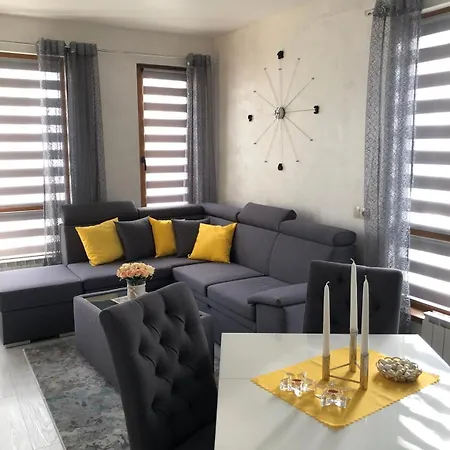 Apartamento сити парк с паркомясто *